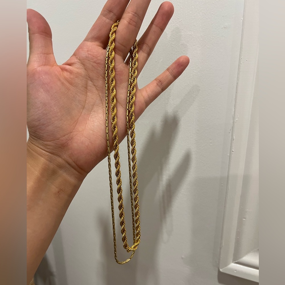 Gold chain necklaces - Picture 3 of 3